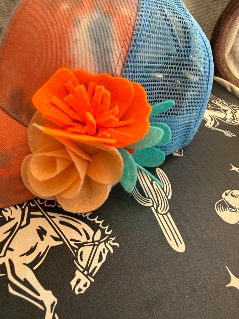 Tie-Dye Orange & Blue poppy Flower Trucker Hat - Picture 5 of 8